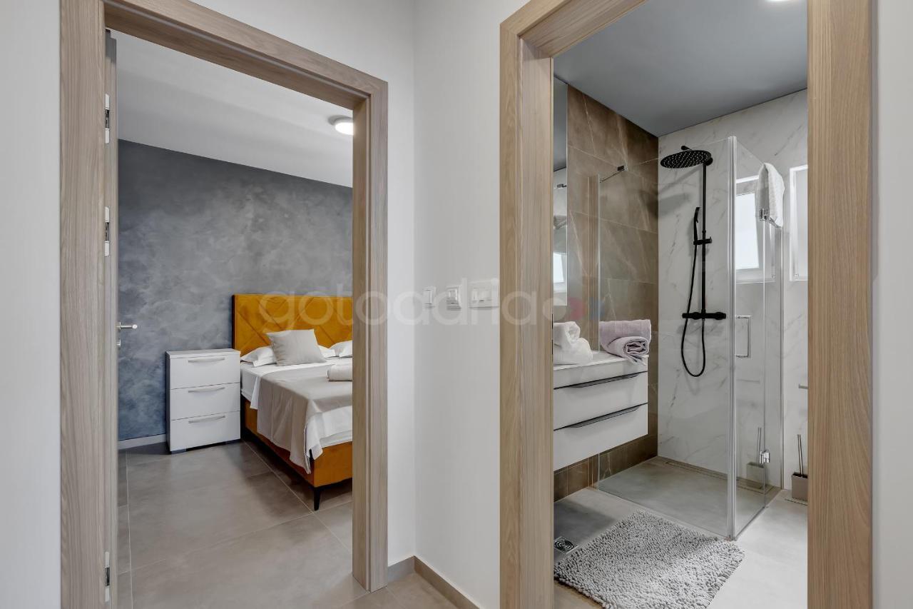 Luxury Seaview Apt Luki - Free Parking Makarska Extérieur photo
