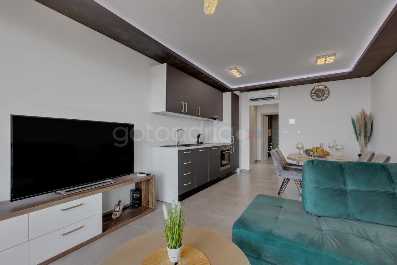 Luxury Seaview Apt Luki - Free Parking Makarska Extérieur photo